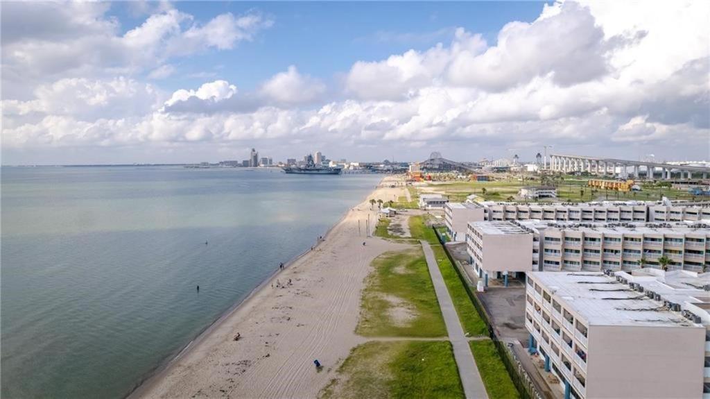 Waterfront North Beach Condo With Beach And Pool Access Corpus Christi Exterior photo